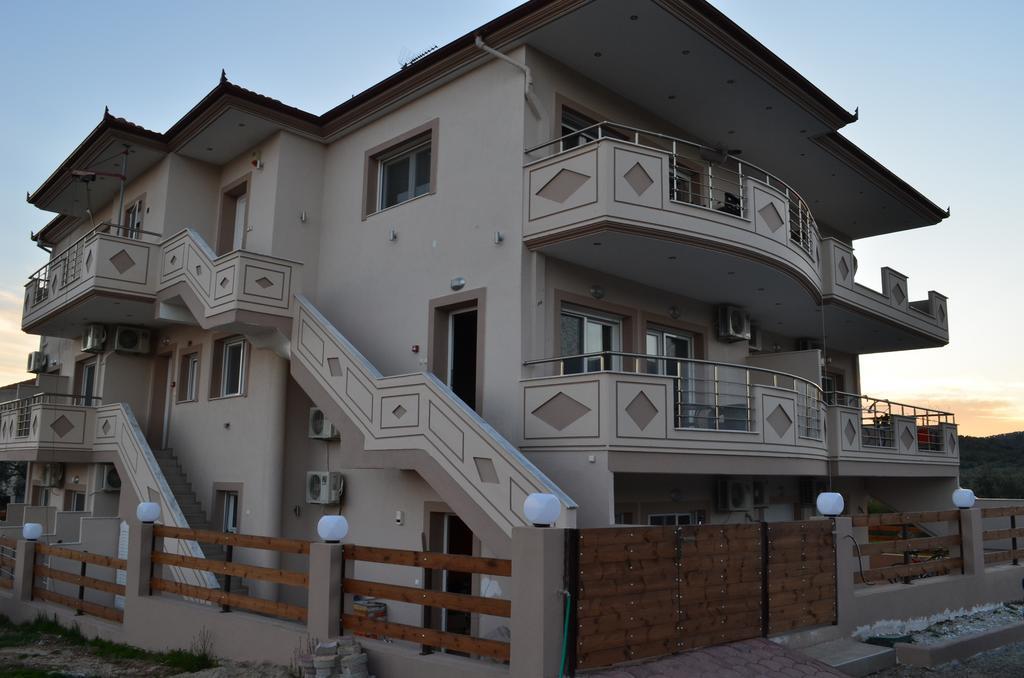 Thassos Grand Villas Apartments & Studios Limenaria  Extérieur photo